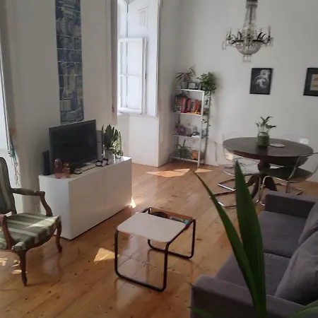 Luminous, Charming And Spacious In Lisbon's Most Coveted Area Lisboa