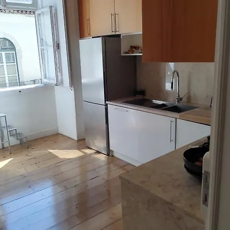 Lägenhet Luminous, Charming And Spacious In Lisbon's Most Coveted Area